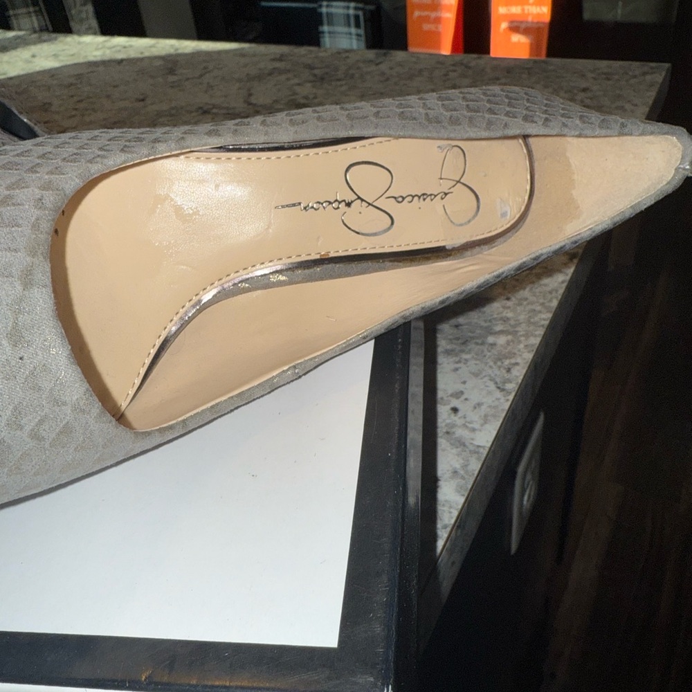 Jessica Simpson Silver Patterned Heels - Picture 5 of 12